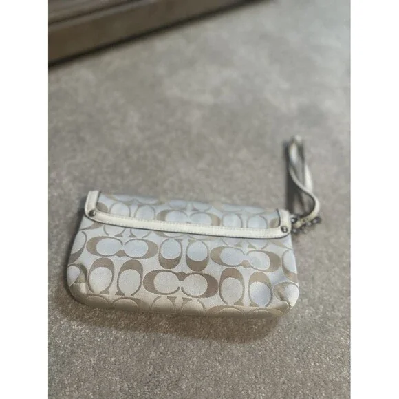 Coach Kristin Signature Wristlet Beige Canvas White Leather, Small Purse Bag - Picture 4 of 14